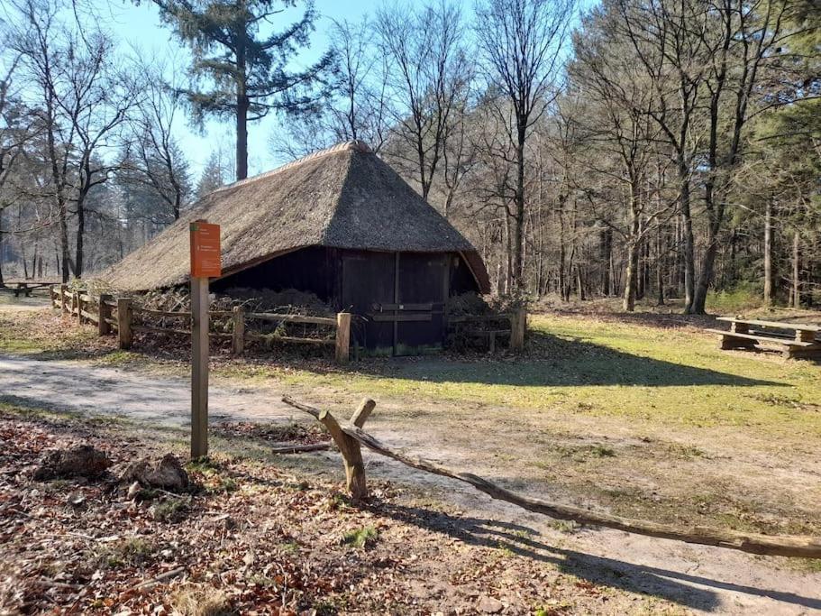 Gezellig Ingerichte Blokhut Op Een Rustig Park! Putten Exterior foto